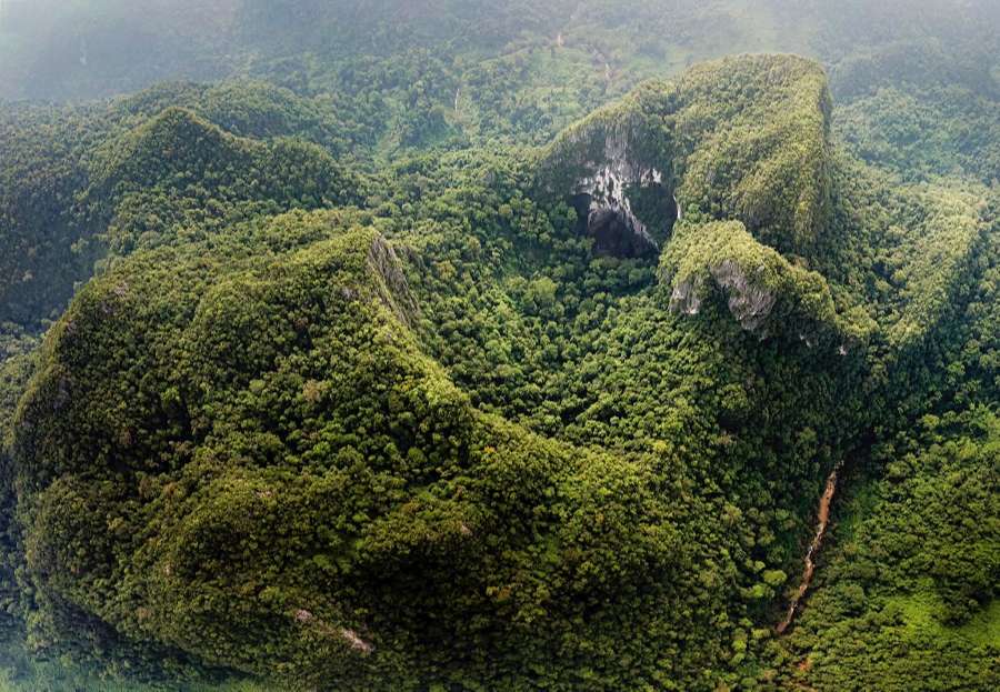 kong-collapse-top-adventure-hoi-an-private-taxi-1 kong-collapse-top-adventure-hoi-an-private-taxi-1
